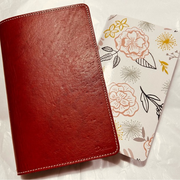 Foxy Fix Red Leather Travelers Notebook / Journal Cover with Inspirational Band - Picture 5 of 5